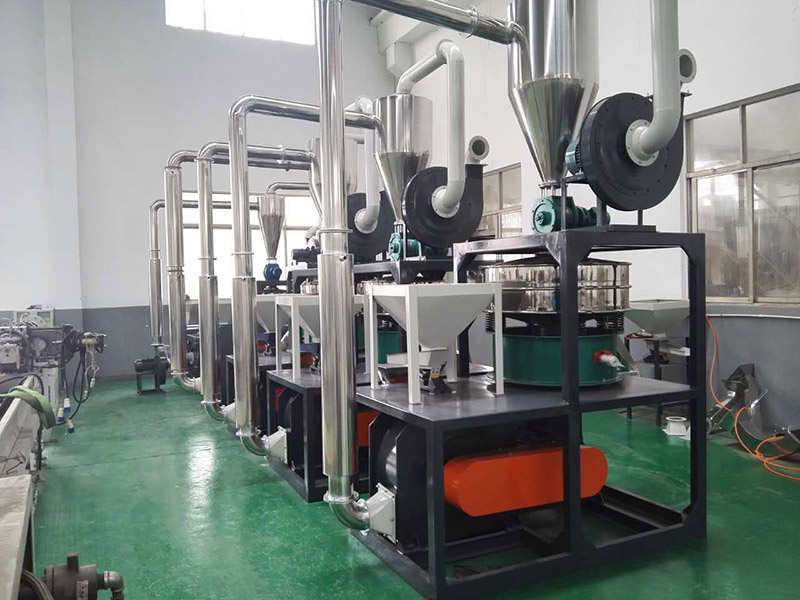 Plastic Pulverizer / Mill Machine